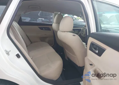 2015 Nissan Altima 2.5/2.5 S/2.5 Sl/2.5 Sv z USA, uszkodzony, nr VIN 1N4AL3AP1FN345905